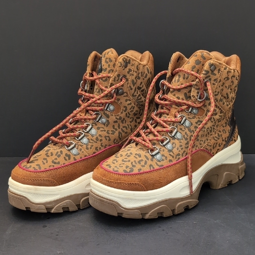 Skechers Pink rose, Women's Leopard Print Lace-up Boots,Size 6.5.